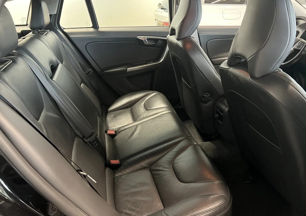 Volvo V60 cena 79900 przebieg: 195000, rok produkcji 2014 z Kamieńsk małe 121